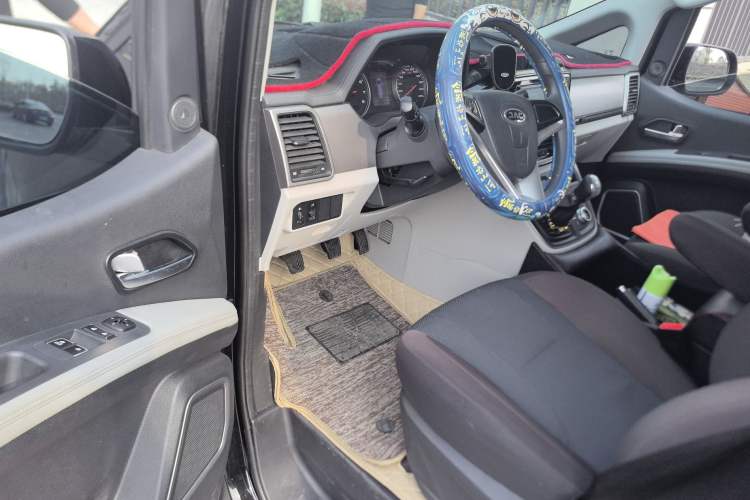Used JAC Refine M4 2021 2.0L Manual Commercial Edition Driver Seat