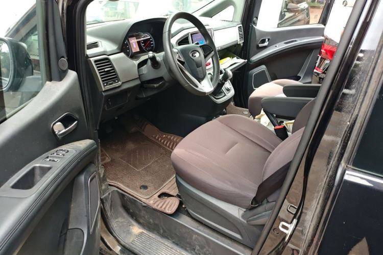 Used JAC Refine M4 2021 2.0L Manual Comfort Edition Driver Seat