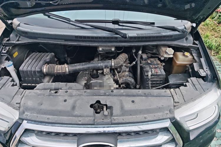 Used JAC Refine M4 2021 2.0L Manual Commercial Edition Engine Bay