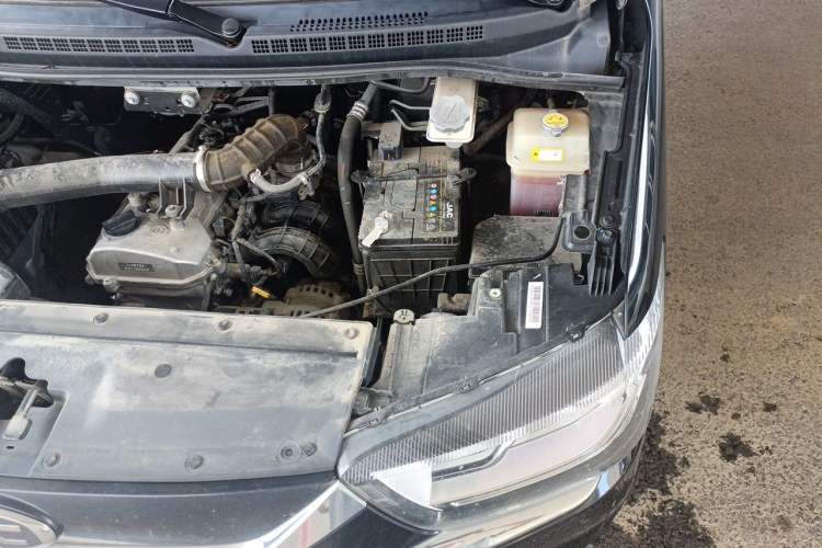Used JAC Refine M4 2021 2.0L Manual Commercial Edition Engine Bay Left