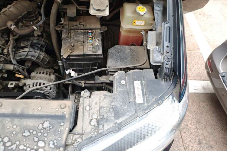 Used JAC Refine M4 2021 2.0L Manual Comfort Edition Engine Bay Left