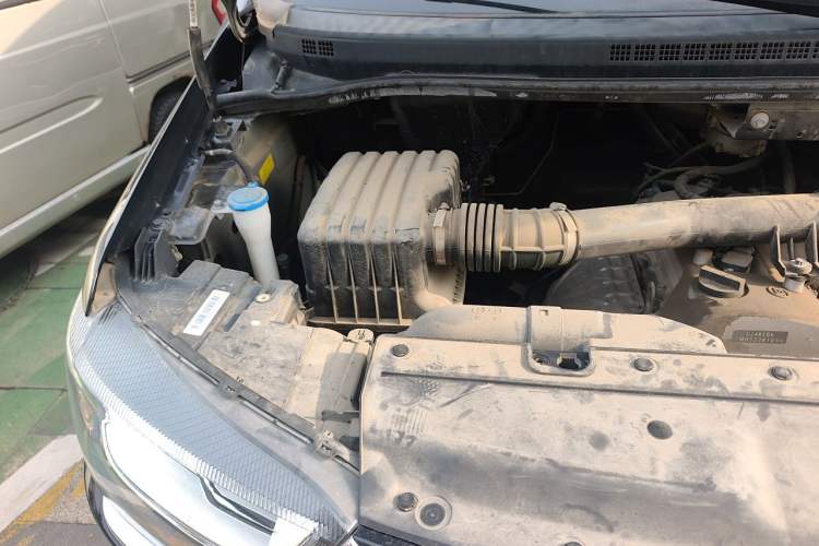 Used JAC Refine M4 2021 2.0L Manual Comfort Edition Engine Bay Right