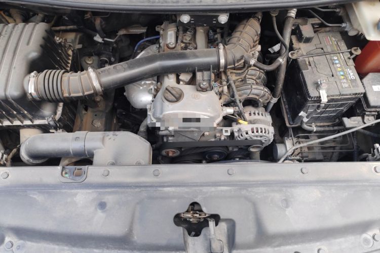 Used JAC Refine M4 2021 2.0L Manual Commercial Edition Engine Bay