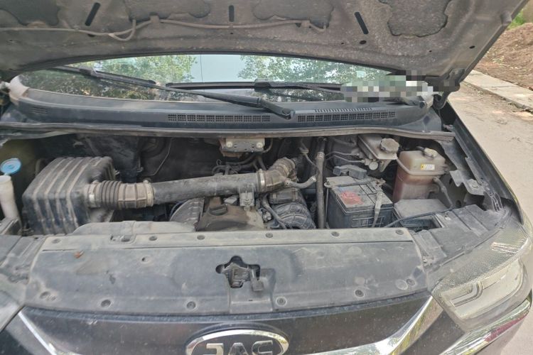 Used JAC Refine M4 2021 2.0L Manual Comfort Edition Engine Bay