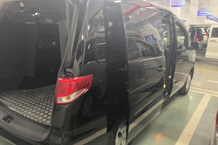 Used JAC Refine M4 2021 2.0L Manual Comfort Edition Exterior 3