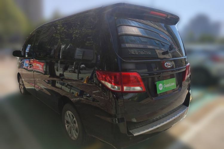 Used JAC Refine M4 2021 2.0L Manual Comfort Edition Exterior 3