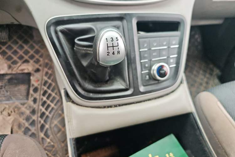 Used JAC Refine M4 2021 2.0L Manual Commercial Edition Gear Lever