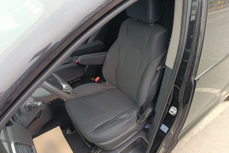 Used JAC Refine M4 2021 2.0L Manual Comfort Edition Left Front Seat