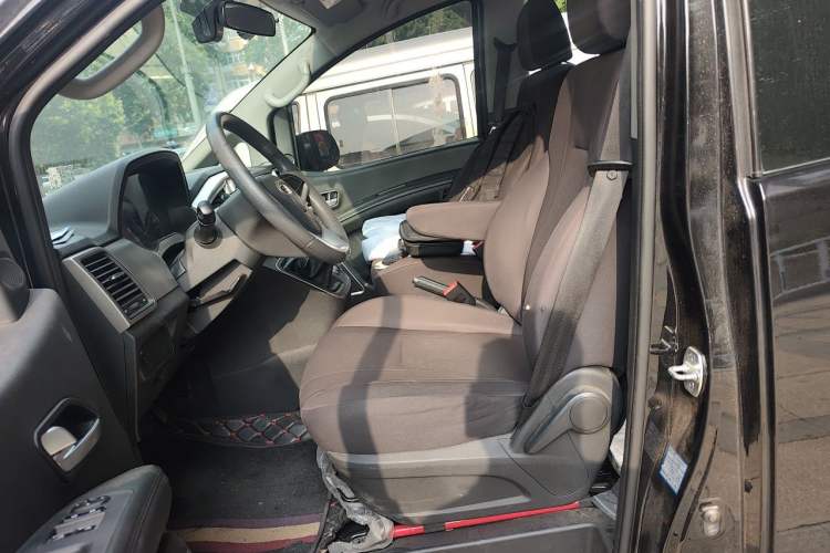 Used JAC Refine M4 2021 2.0L Manual Comfort Edition Left Front Seat