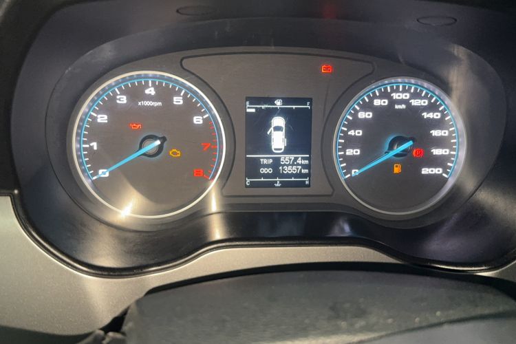 Used JAC Refine M4 2021 2.0L Manual Comfort Edition Odometer Close Up