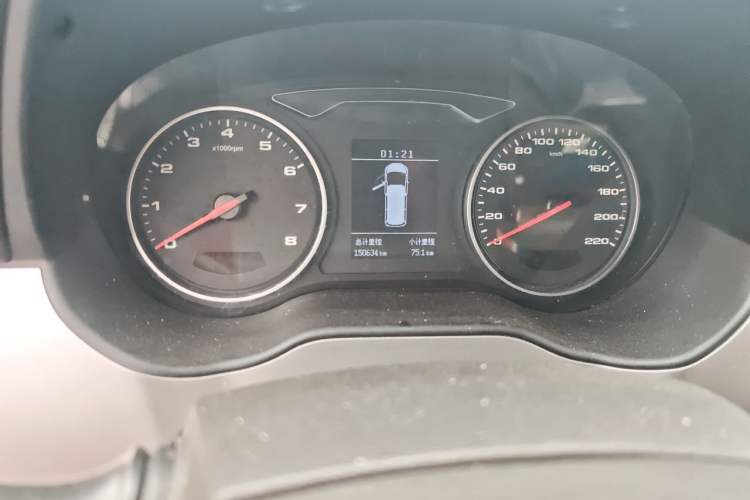 Used JAC Refine M4 2021 2.0L Manual Commercial Edition Odometer Close Up