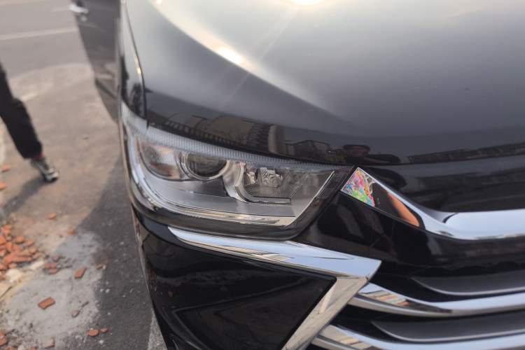 Used JAC Refine M4 2021 2.0L Manual Commercial Edition Right Front Headlight