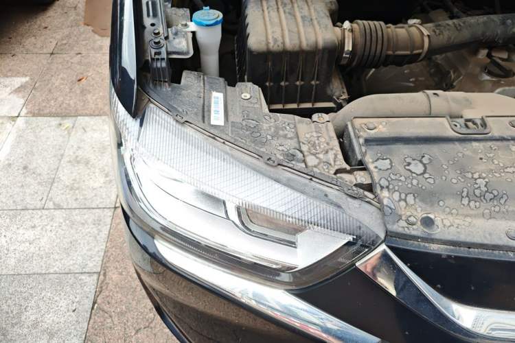 Used JAC Refine M4 2021 2.0L Manual Comfort Edition Right Front Headlight