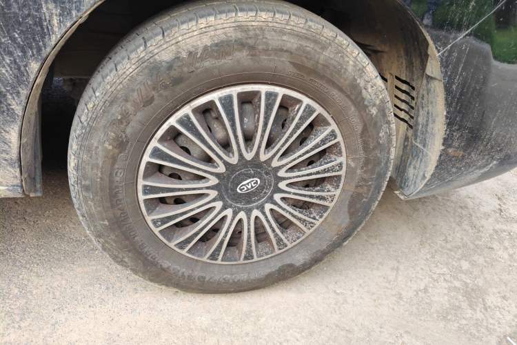 Used JAC Refine M4 2021 2.0L Manual Comfort Edition Right Front Wheel Hub