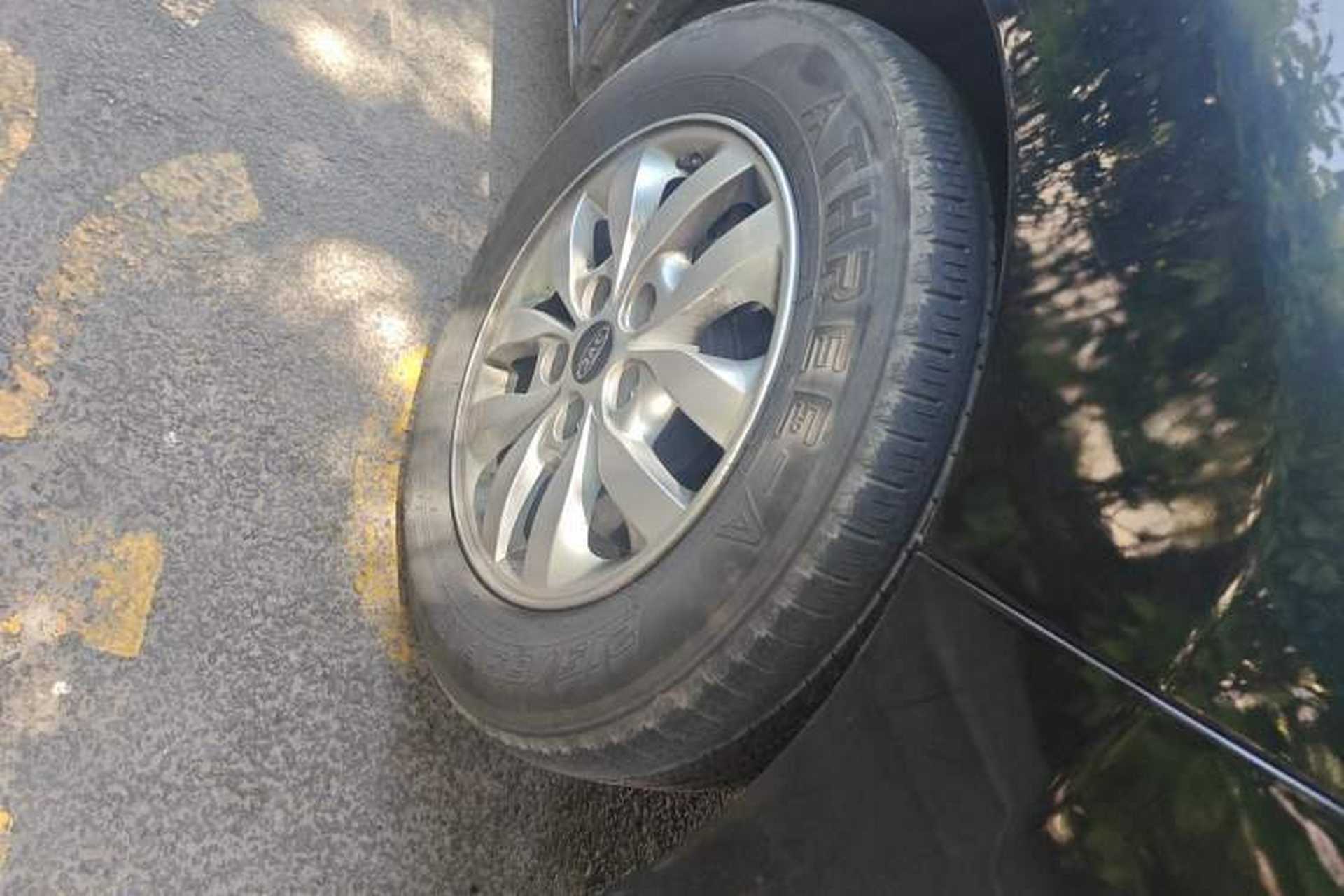 Used JAC Refine M4 2021 2.0L Manual Commercial Edition Right Front Wheel Hub