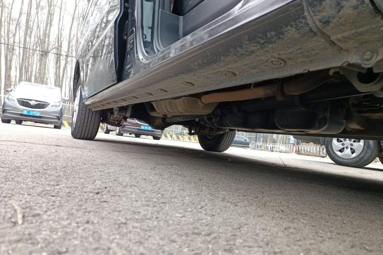 Used JAC Refine M4 2021 2.0L Manual Comfort Edition Right Side Sill