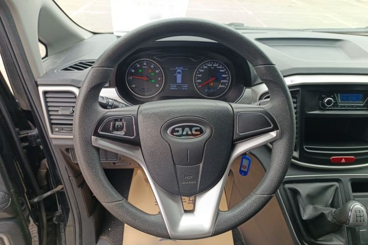 Used JAC Refine M4 2021 2.0L Manual Comfort Edition Steering Wheel