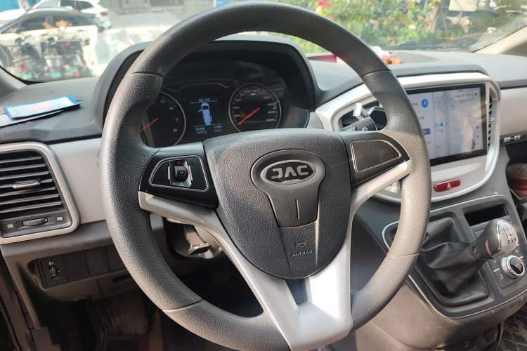 Used JAC Refine M4 2021 2.0L Manual Comfort Edition Steering Wheel