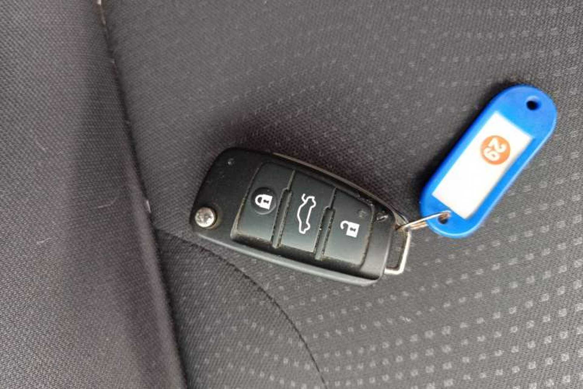 Used JAC Refine M4 2021 2.0L Manual Comfort Edition Vehicle Key