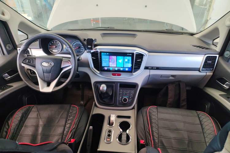 Used JAC Refine M4 2021 2.0L Manual Commercial Edition Center Console