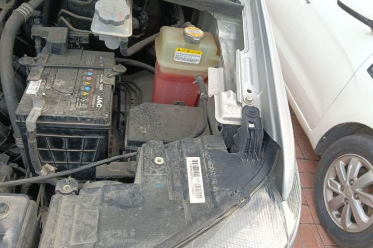 Used JAC Refine M4 2021 2.0L Manual Commercial Edition Engine Bay Left