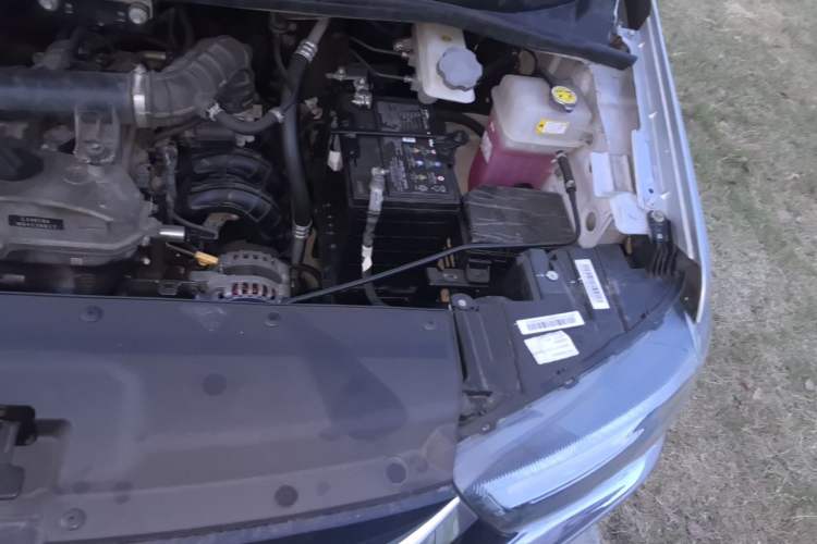Used JAC Refine M4 2021 2.0L Manual Commercial Edition Engine Bay Left