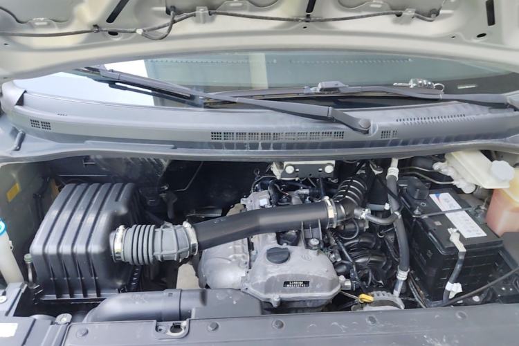 Used JAC Refine M4 2021 2.0L Manual Commercial Edition Engine Bay