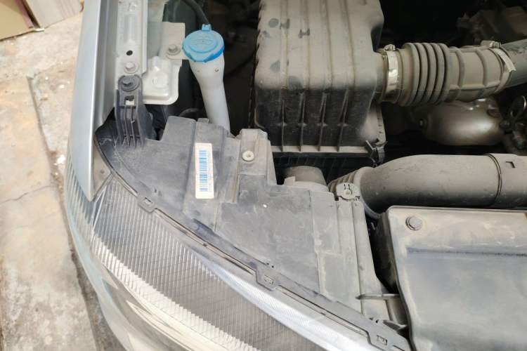 Used JAC Refine M4 2021 2.0L Manual Business Edition Engine Bay Right