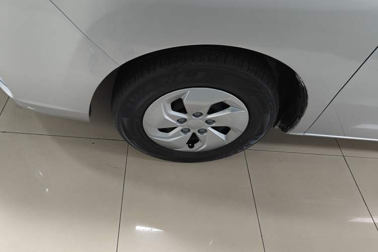 Used JAC Refine M4 2021 2.0L Manual Comfort Edition Exterior 4