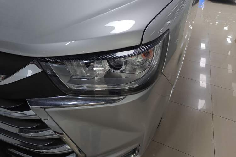 Used JAC Refine M4 2021 2.0L Manual Comfort Edition Left Front Headlight