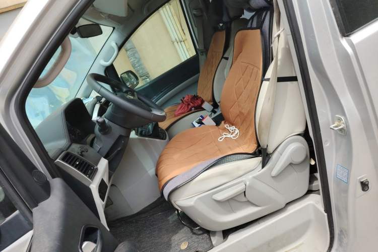 Used JAC Refine M4 2021 2.0L Manual Business Edition Left Front Seat