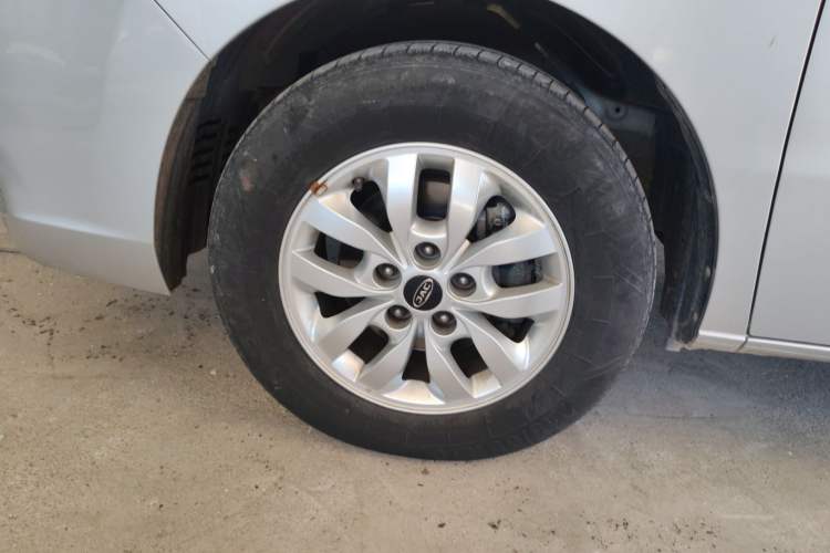 Used JAC Refine M4 2021 2.0L Manual Commercial Edition Left Front Wheel Hub