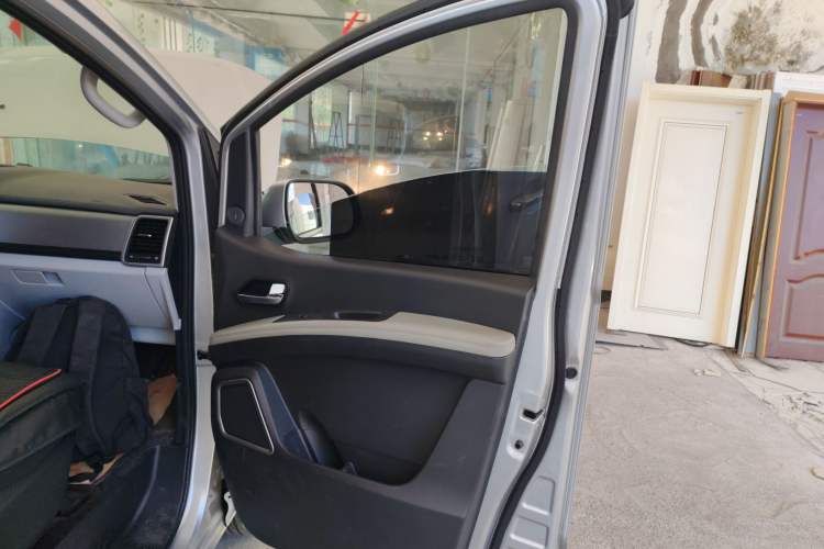 Used JAC Refine M4 2021 2.0L Manual Commercial Edition Right Front Door Interior