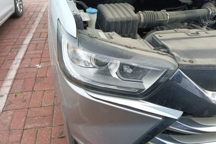 Used JAC Refine M4 2021 2.0L Manual Commercial Edition Right Front Headlight