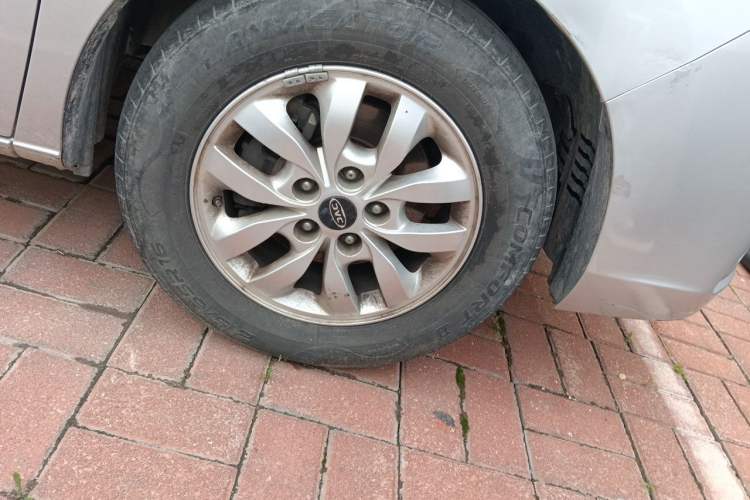 Used JAC Refine M4 2021 2.0L Manual Commercial Edition Right Front Wheel Hub