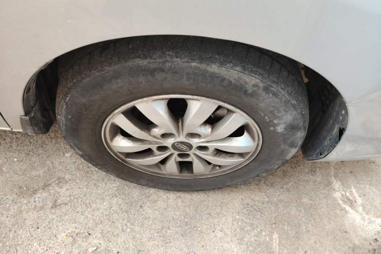 Used JAC Refine M4 2021 2.0L Manual Business Edition Right Front Wheel Hub