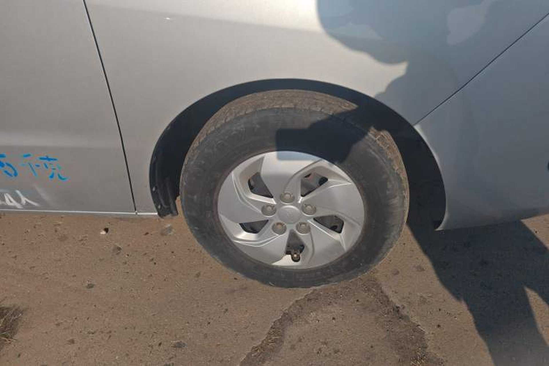 Used JAC Refine M4 2021 2.0L Manual Comfort Edition Right Front Wheel Hub