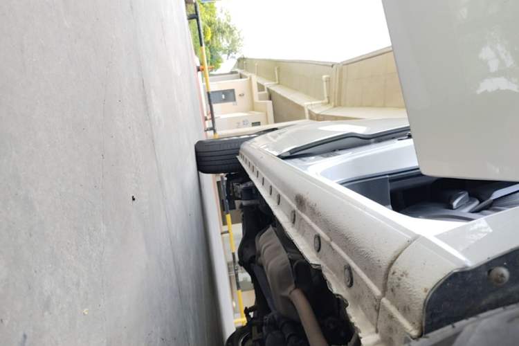 Used JAC Refine M4 2021 2.0L Manual Commercial Edition Right Side Sill
