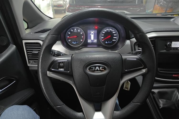 Used JAC Refine M4 2021 2.0L Manual Comfort Edition Steering Wheel