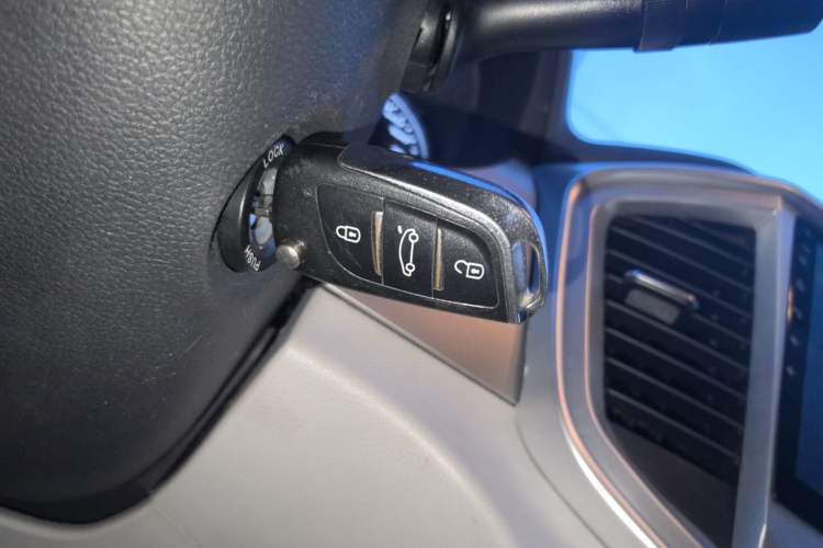 Used JAC Refine M4 2021 2.0L Manual Commercial Edition Vehicle Key