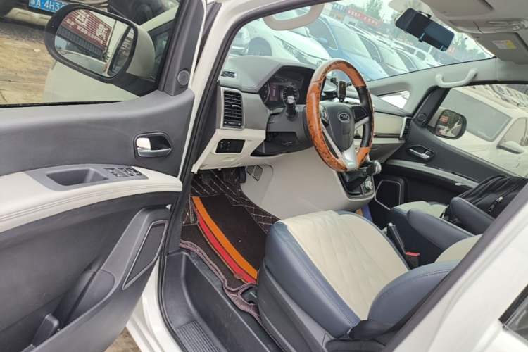 Used JAC Refine M4 2021 2.0L Manual Commercial Edition Driver Seat