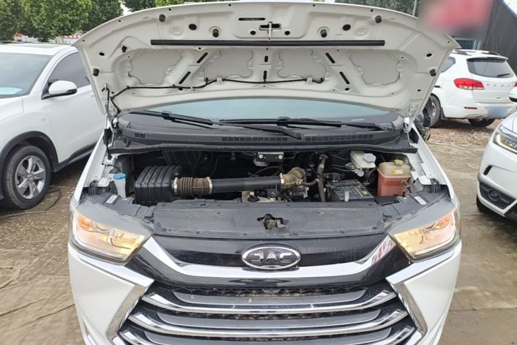 Used JAC Refine M4 2021 2.0L Manual Commercial Edition Engine Bay