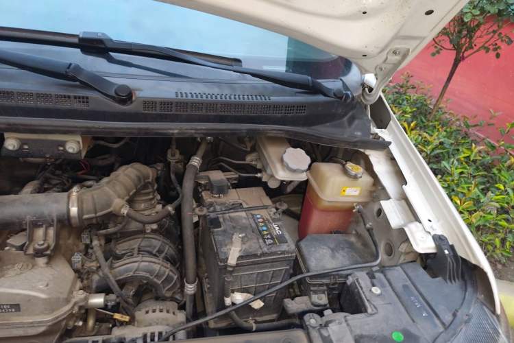 Used JAC Refine M4 2021 2.0L Manual Comfort Edition Engine Bay Left