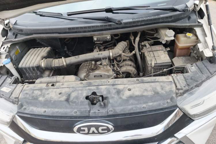 Used JAC Refine M4 2021 2.0L Manual Commercial Edition Engine Bay