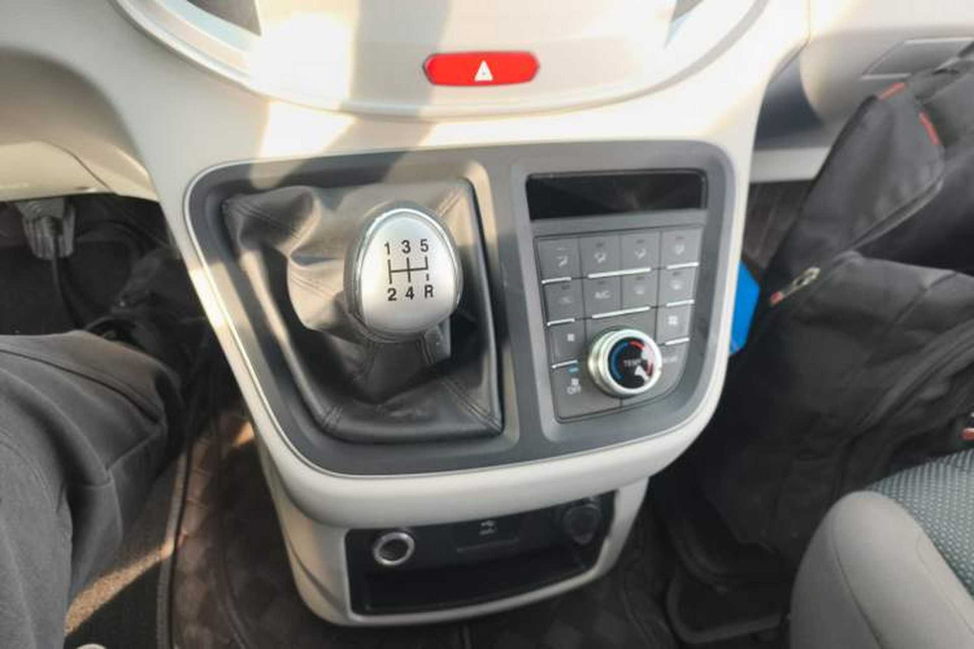 Used JAC Refine M4 2021 2.0L Manual Commercial Edition Gear Lever