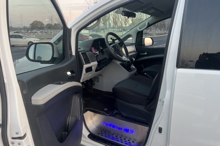 Used JAC Refine M4 2021 2.0L Manual Commercial Edition Interior 3