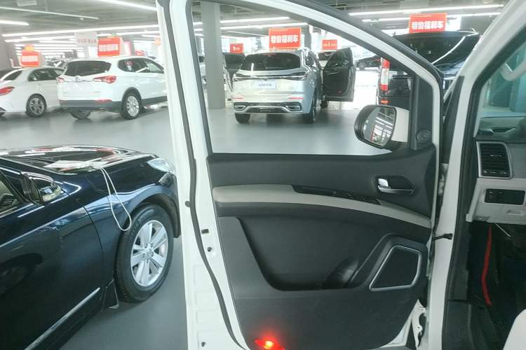 Used JAC Refine M4 2021 2.0L Manual Commercial Edition Left Front Door Interior