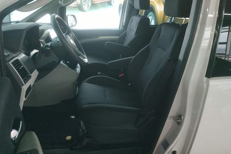 Used JAC Refine M4 2021 2.0L Manual Commercial Edition Left Front Seat