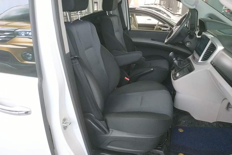 Used JAC Refine M4 2021 2.0L Manual Commercial Edition Right Front Seat