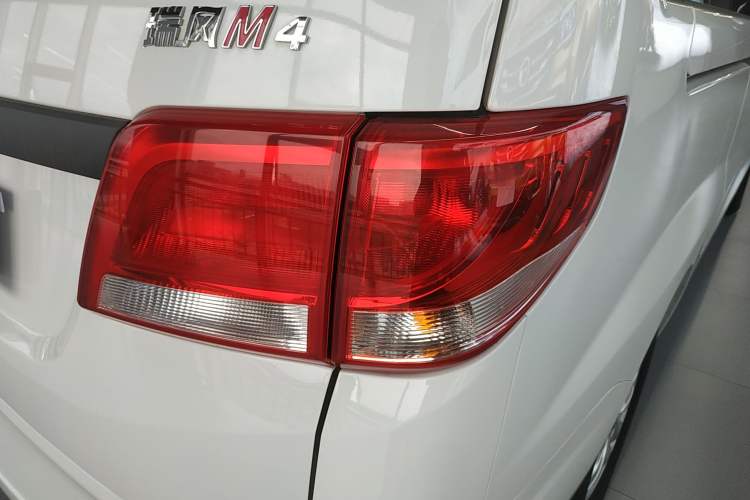 Used JAC Refine M4 2021 2.0L Manual Commercial Edition Right Rear Taillight